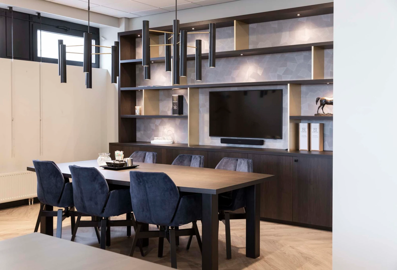 Plene-projectinrichting-luxe-kantoorinrichting-Bensink-Vastgoed-12