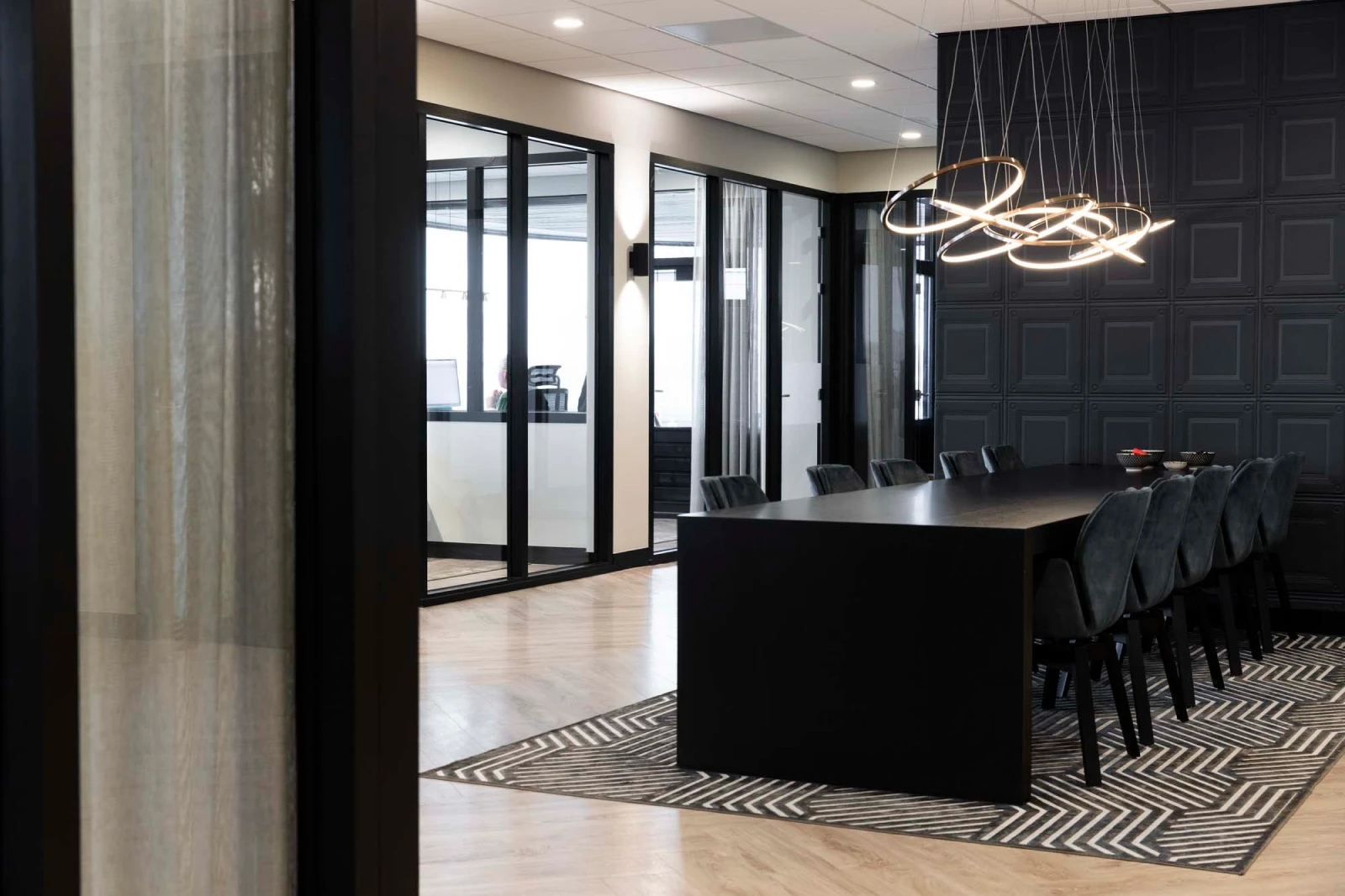 Plene-projectinrichting-luxe-kantoorinrichting-Bensink-Vastgoed-7